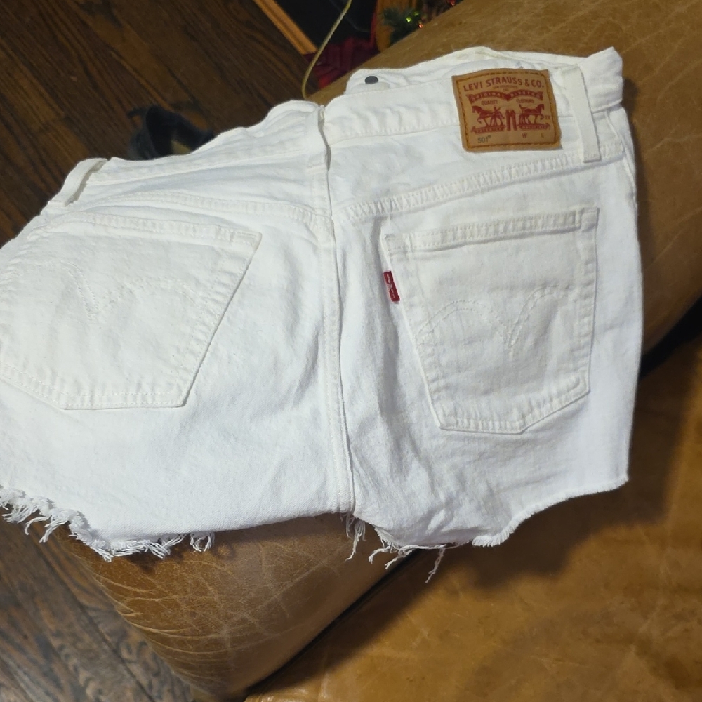 Levi's White Denim Cutoff Shorts - Picture 3 of 16